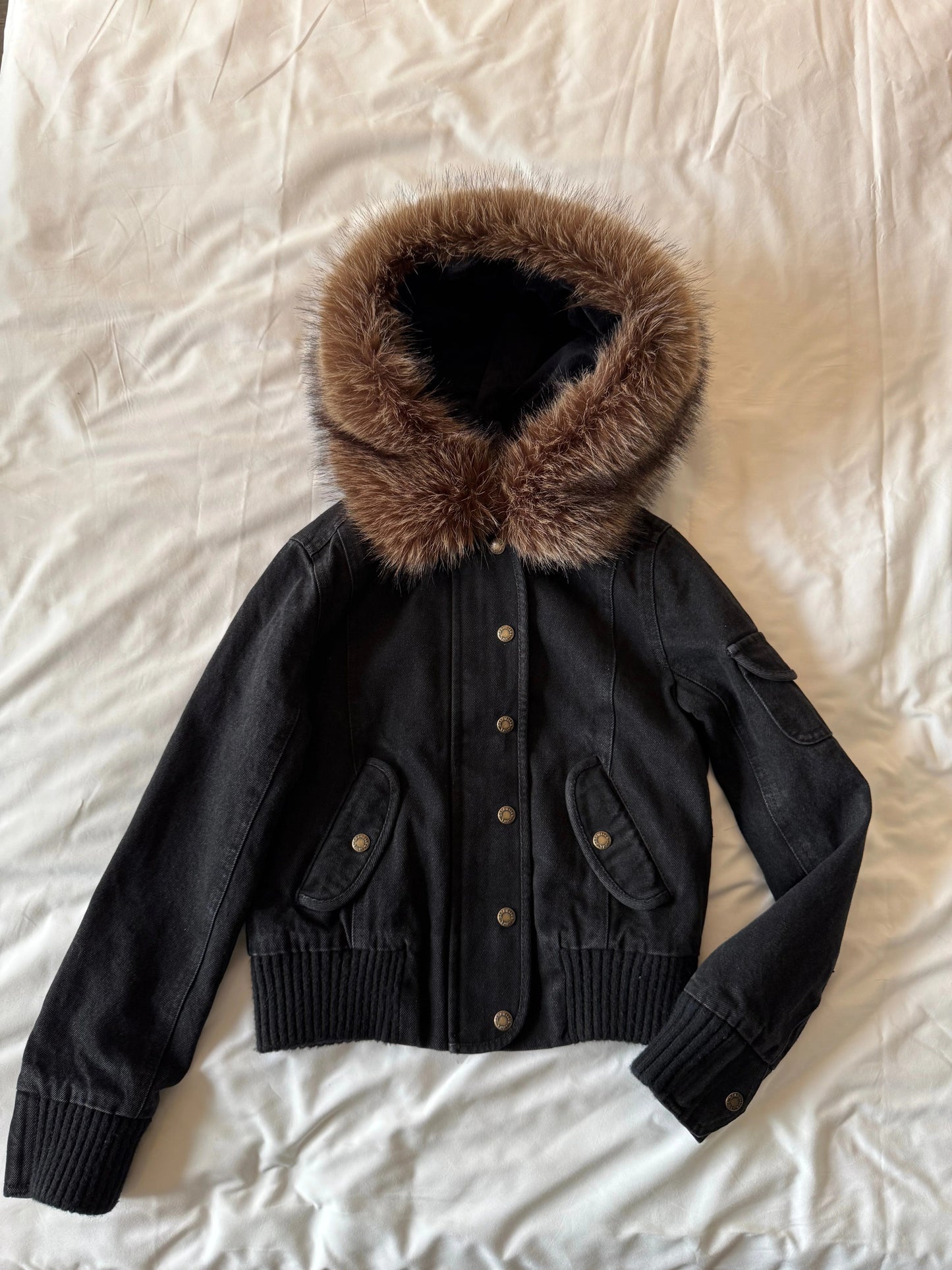 Jacke mit Pelzkragen